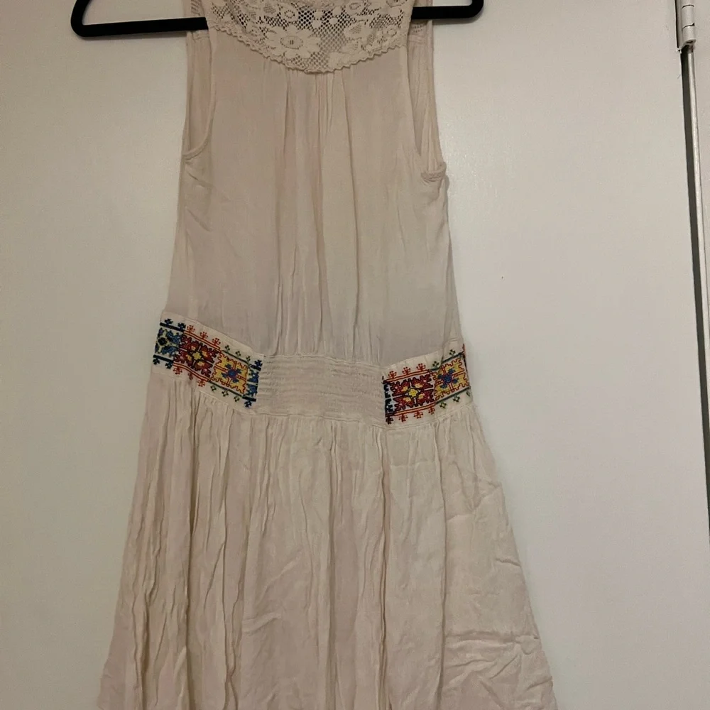 Free People Embroidered Mini Tunic Dress || Boho 70’s Cottagecore Prairie - Picture 2 of 3